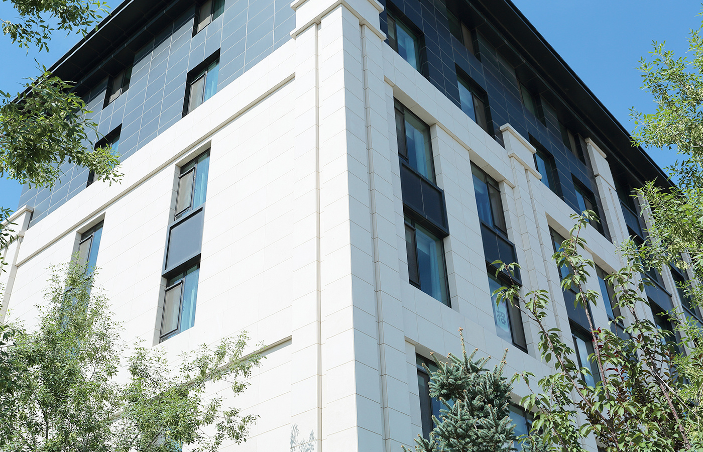 北(běi)京八大(dà)處遠(yuǎn)洋天著春秋